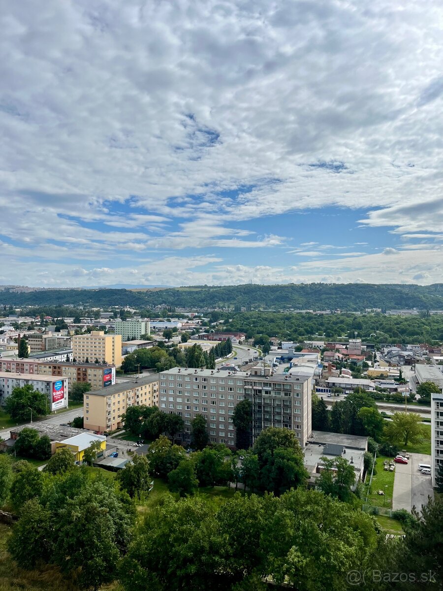 Na PREDAJ / Železníky / Užhorodská / 2 izbový byt - 52m2