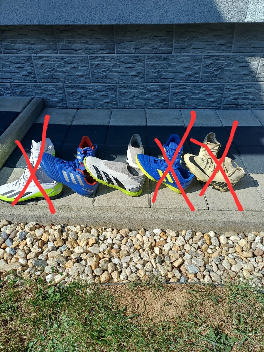 Turfy, halovky, kopacky