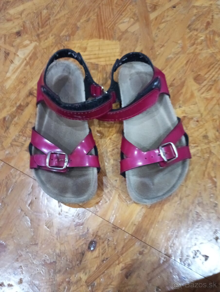 Dievčenské sandále