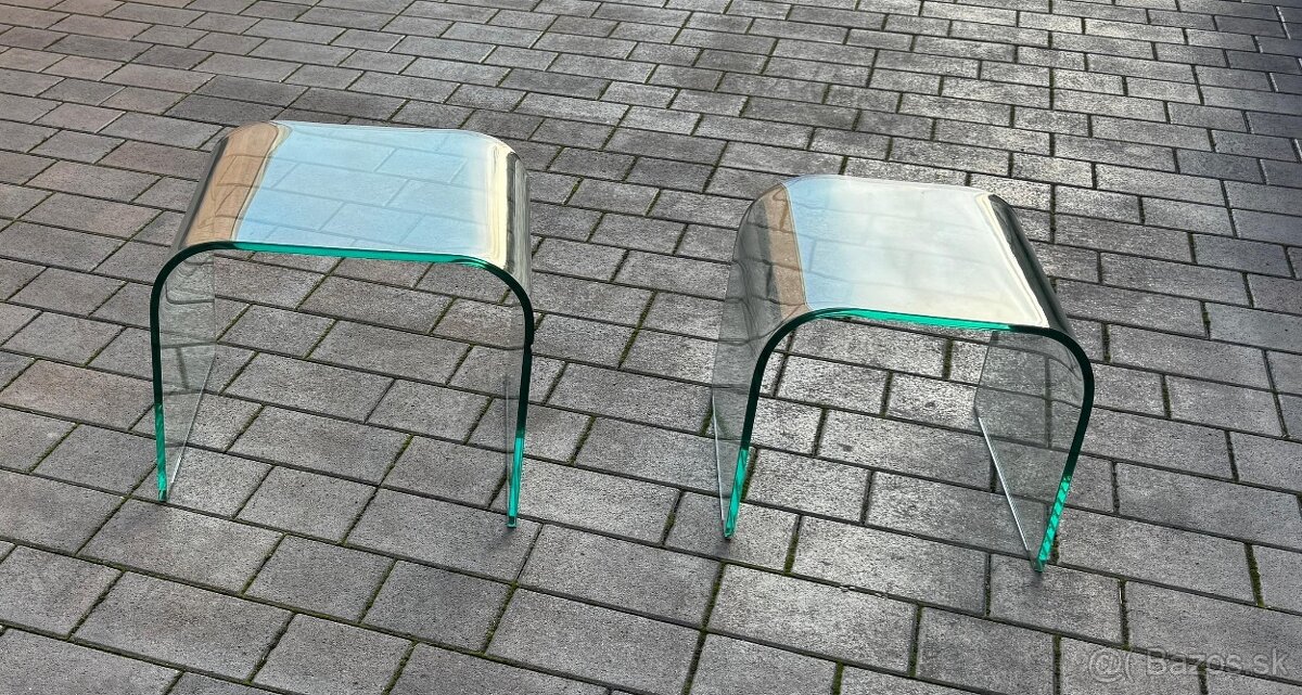 Sada 2ks konferenčných sklenených stolíkov