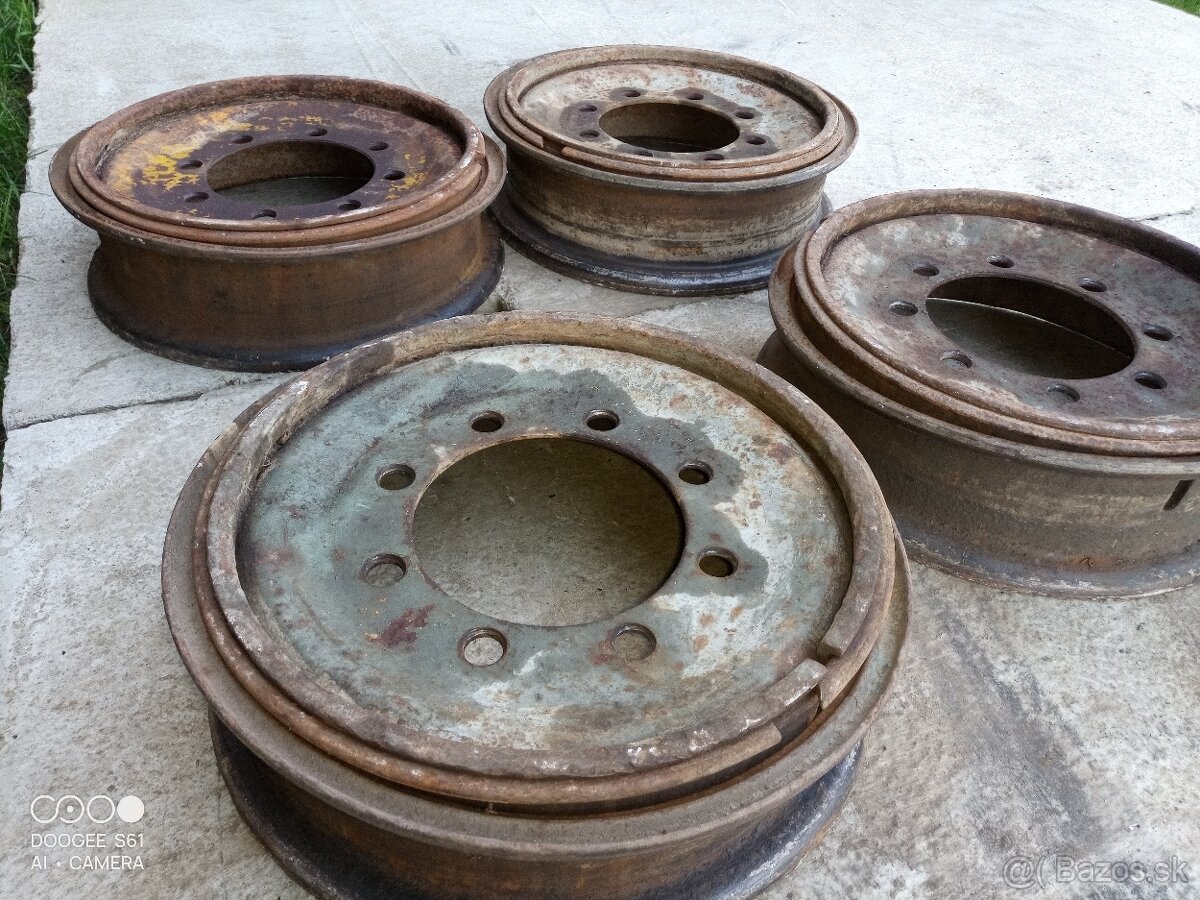 Kolesá na vlecku  8,25-20 V3S PV3S