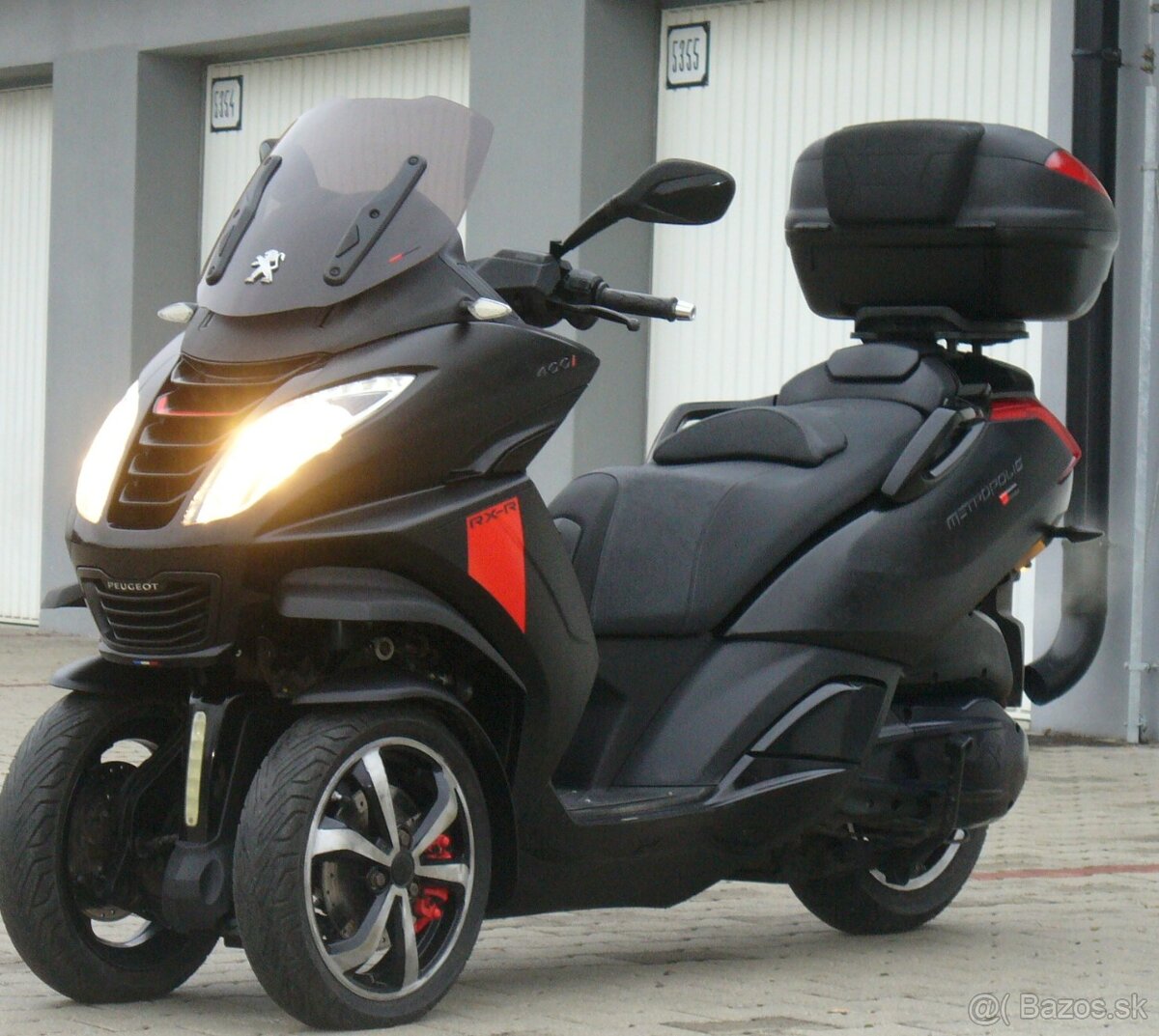 PEUGEOT METROPOLIS 400i RX R stačí vodičák "B