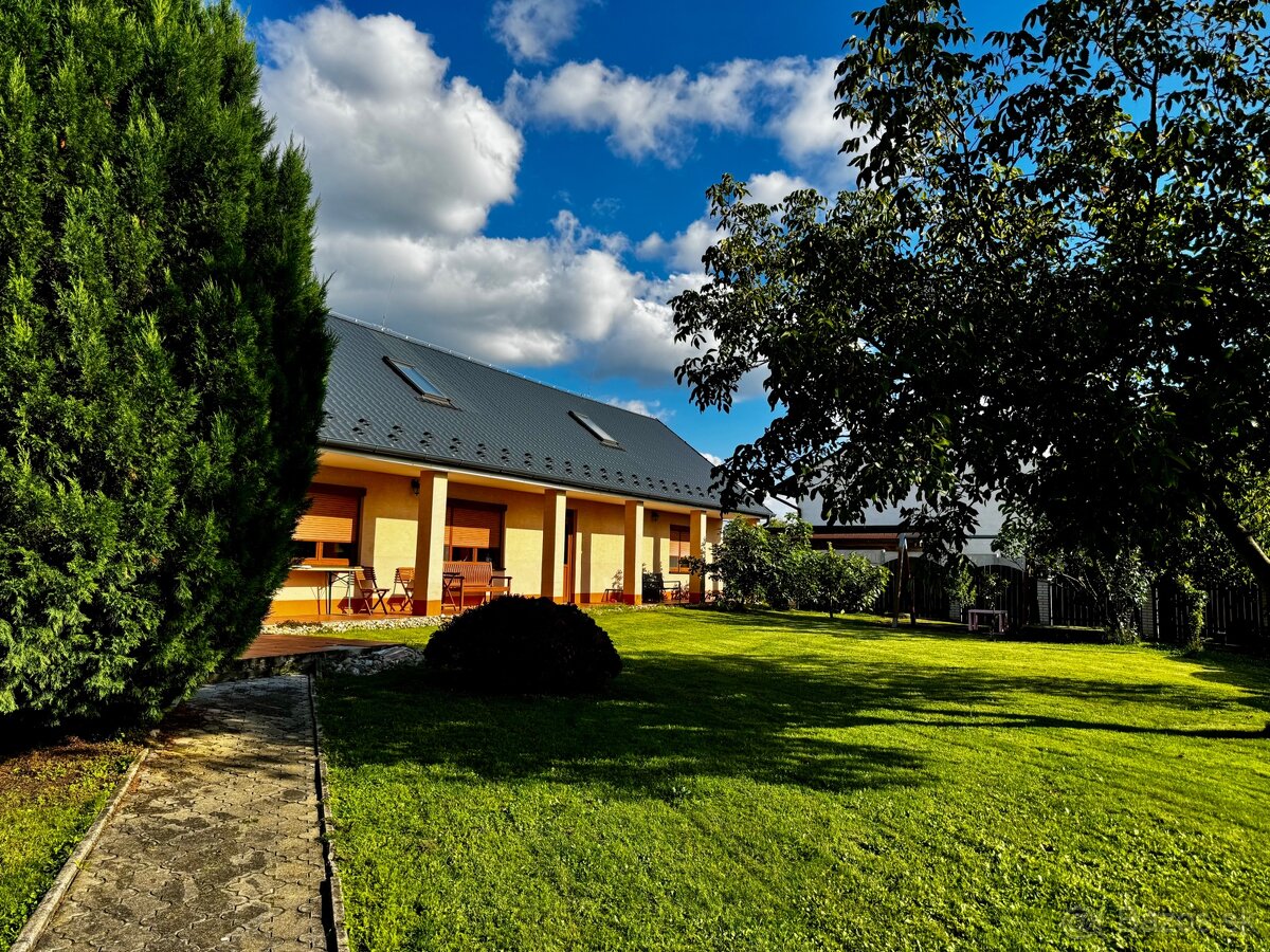 RD/chalupa v Borskom Mikuláši