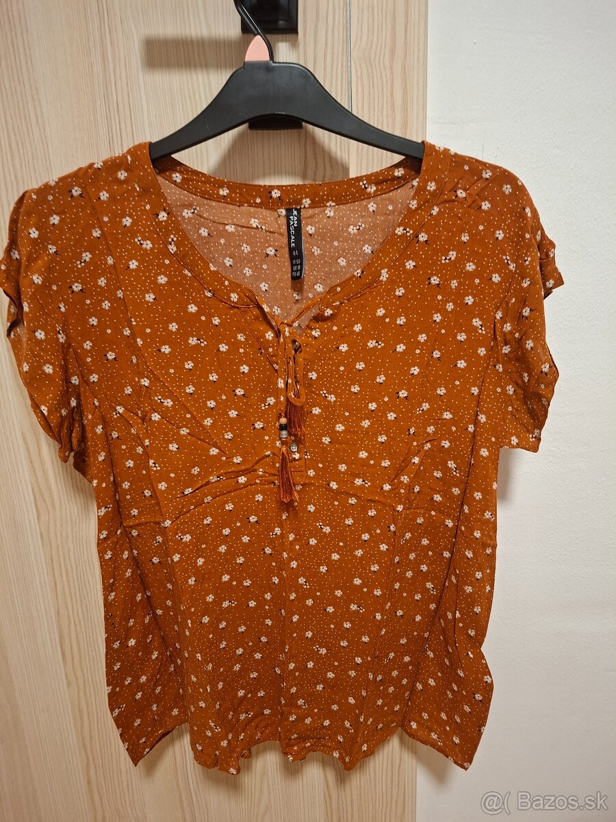 Balík oblečenia pre ženu v. 44