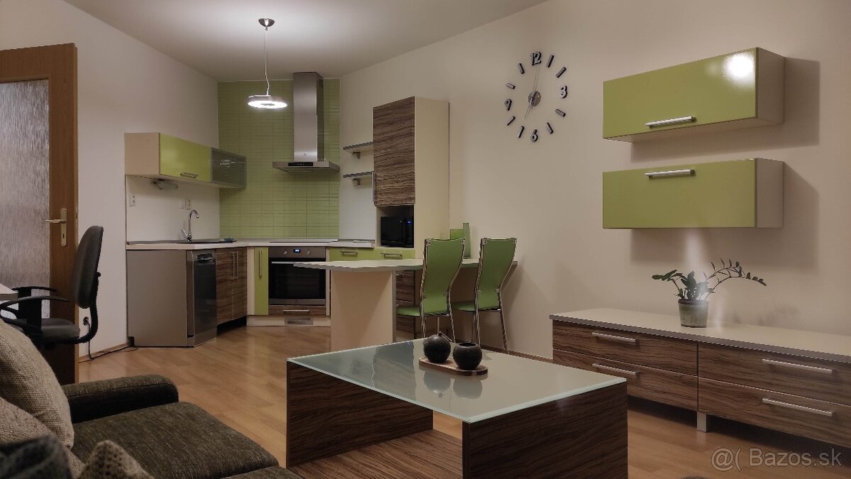 Na prenájom 2 izb. byt, Nemšová