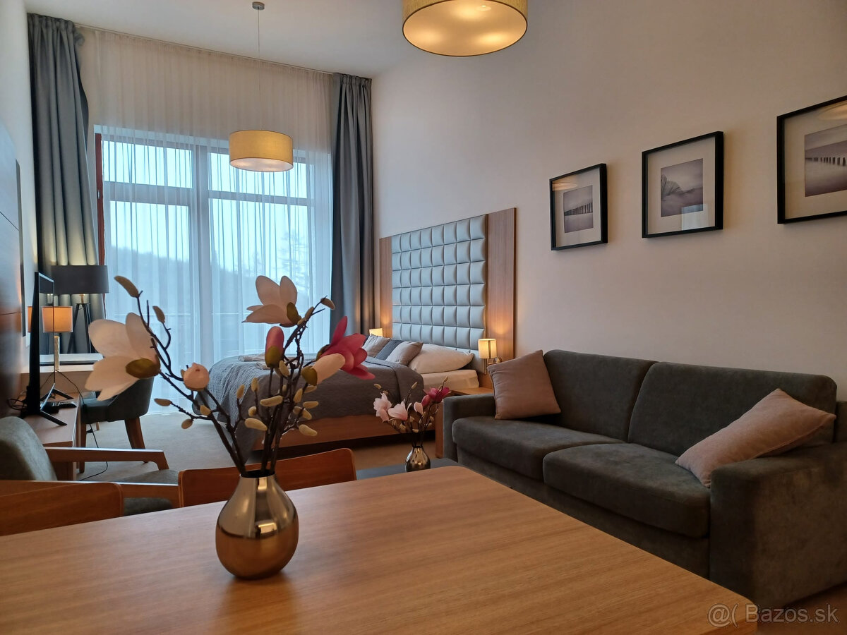 NA PREDAJ: MODERNÝ APARTMÁN HREBIENOK REZORT STARÝ SMOKOVEC