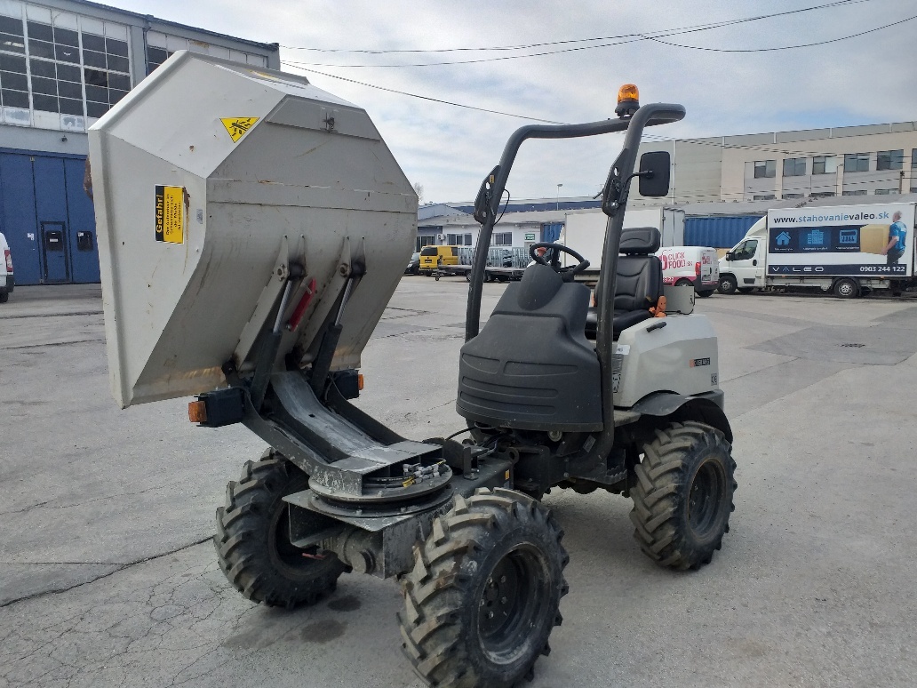 Ausa D150 AHG - 1500 kg