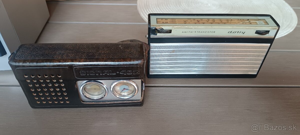 Predám Tranzistorové rádia československé Tesla DOLLY a Rusk