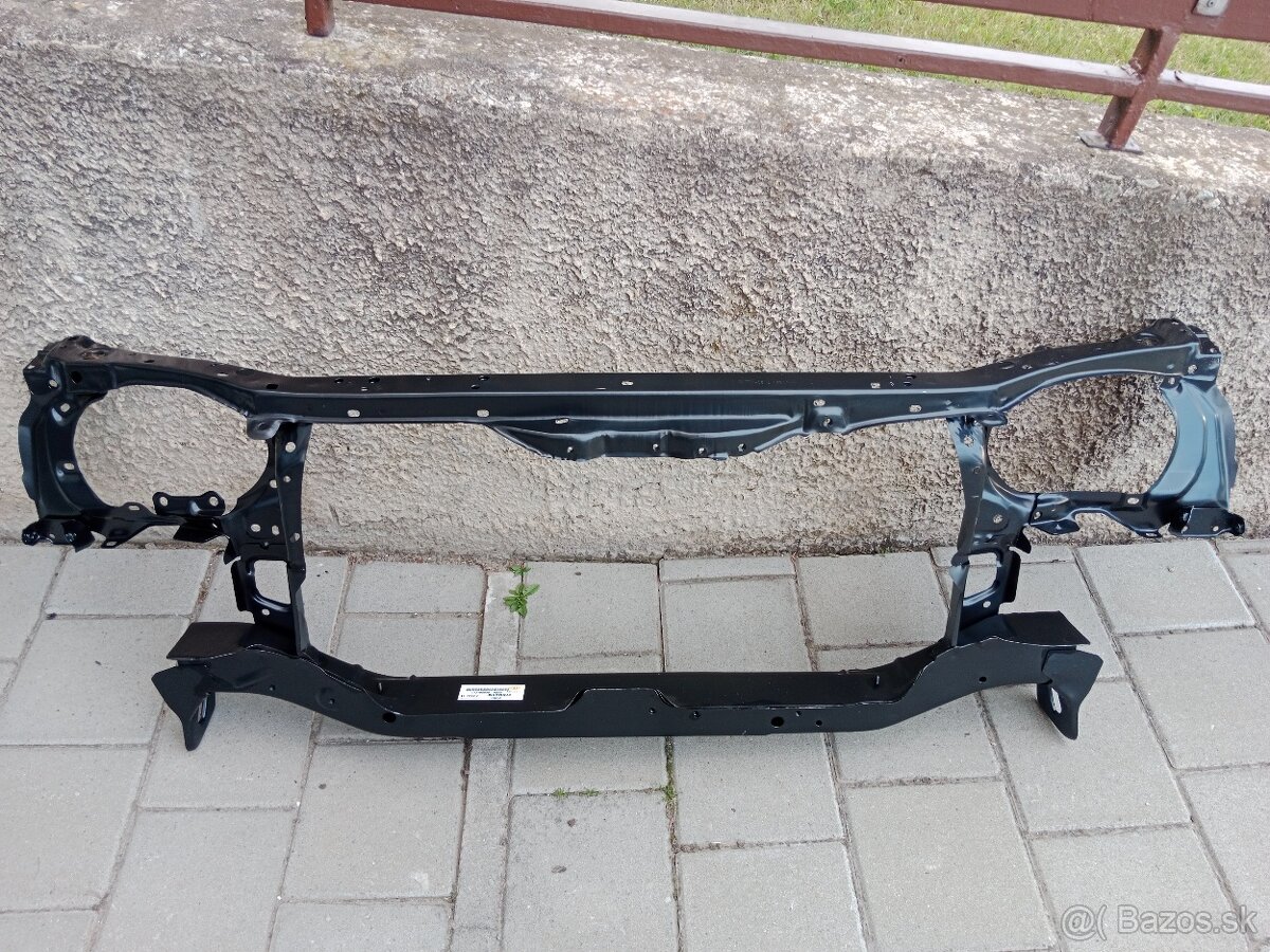 Čelo Toyota Corolla E10