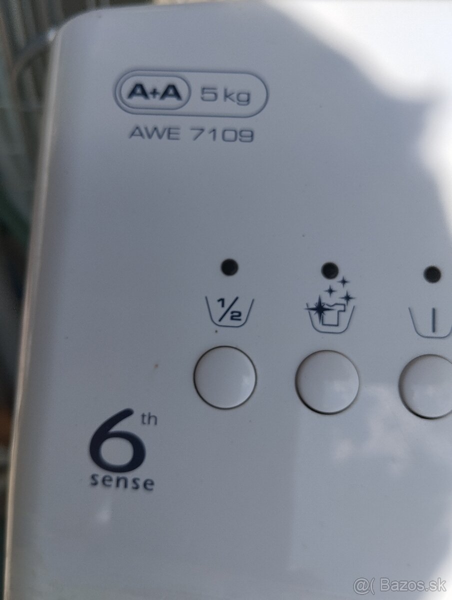 Práčka Whirlpool funkčná na náhradné diely
