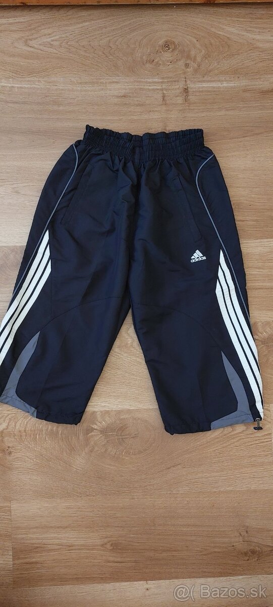 Chlapčenské trojštvrťové nohavice Adidas M