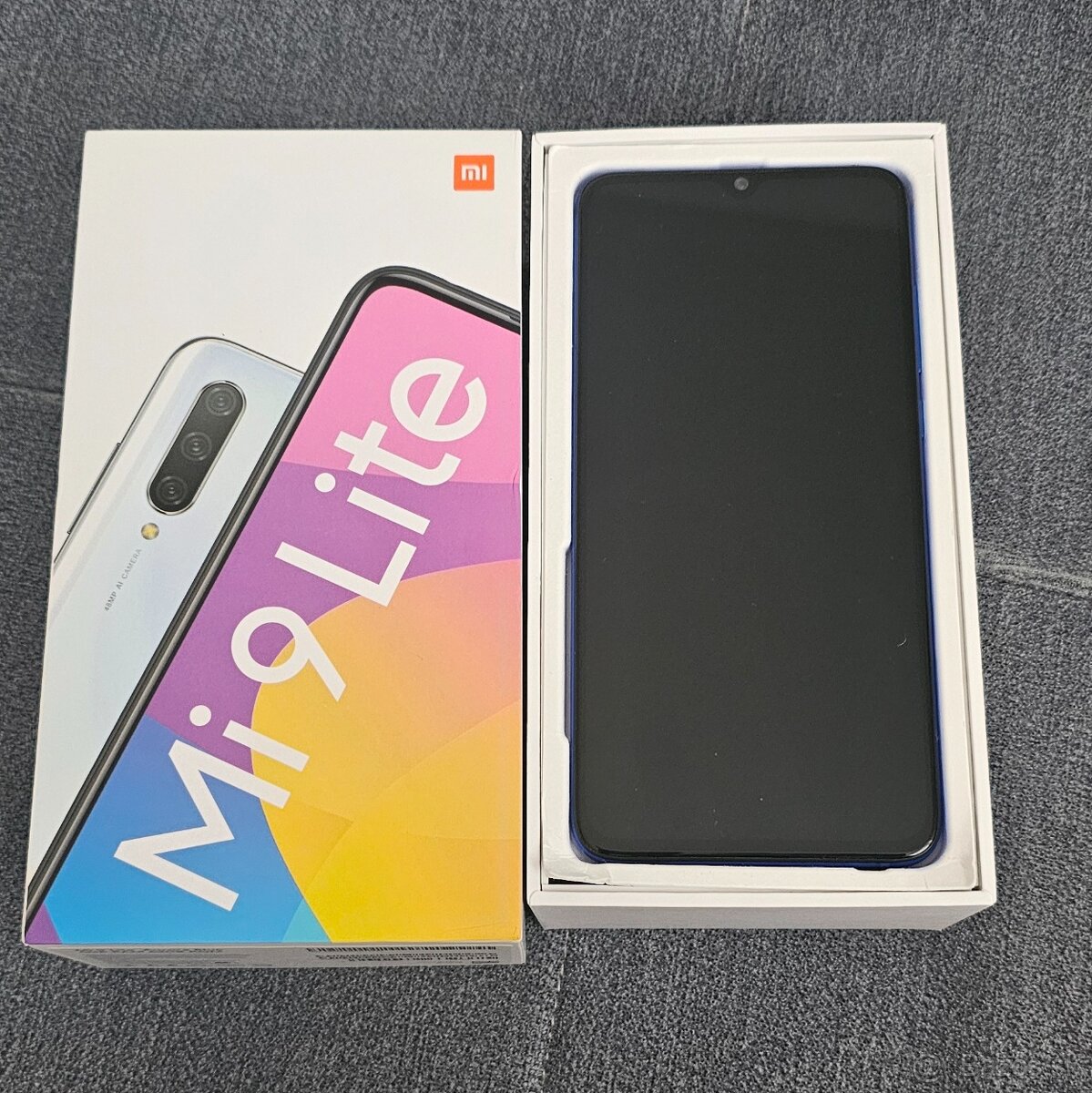 XIAOMI Mi 9 lite