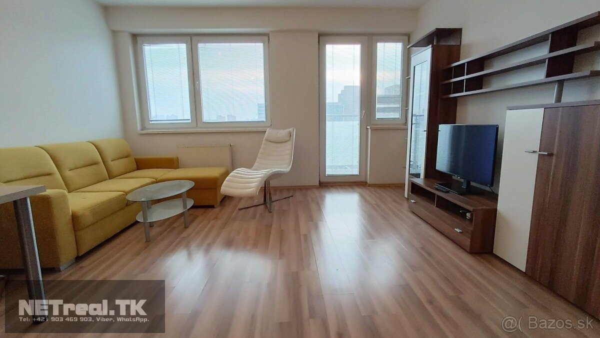 -Lokalita : SLIMAK, CENTRAL, VIVO - 1-izbový byt - Balkon -