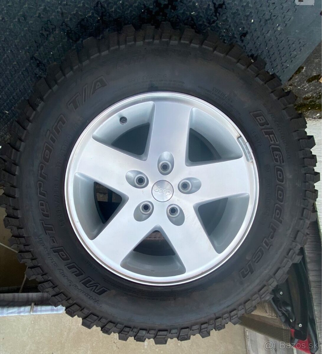Kolesa na jeep wrangler rubicon