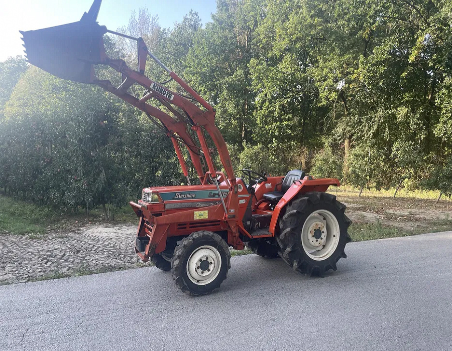 Traktor Kubota L1 265 - Kompaktní a spolehlivý pomocník pro