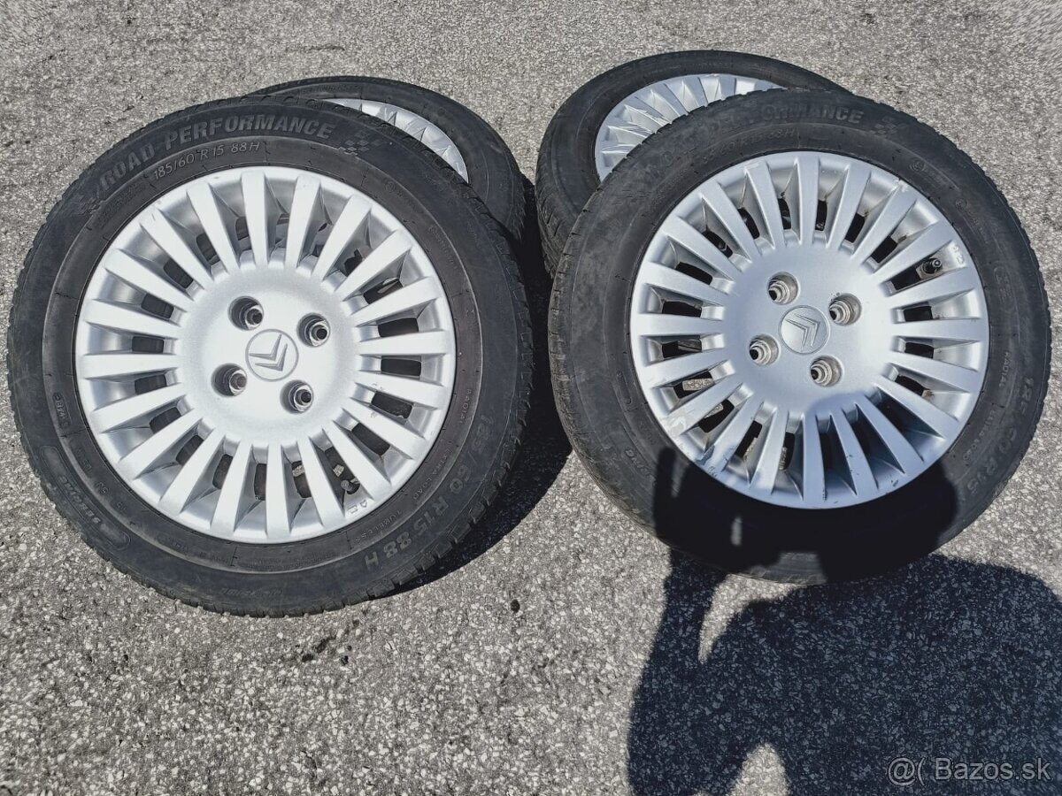 32. Citroen Alu disky 185/60 R15