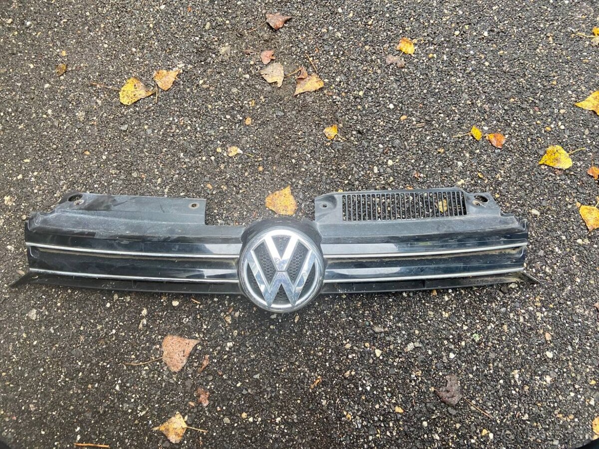 VW Golf 6 Predná maska