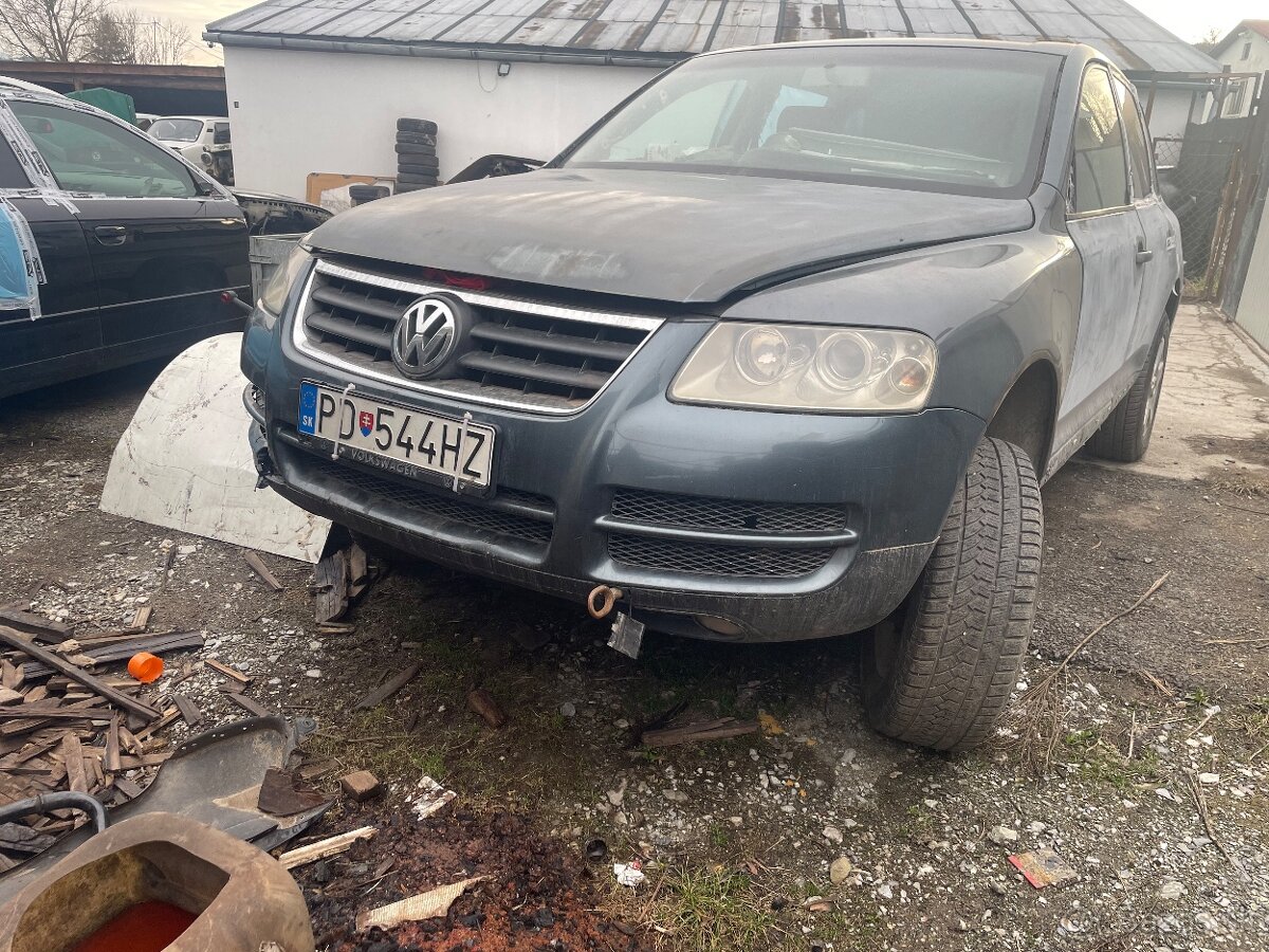 Rozpredam Volkswagen Touareg 2,5 128kw nepojazdné