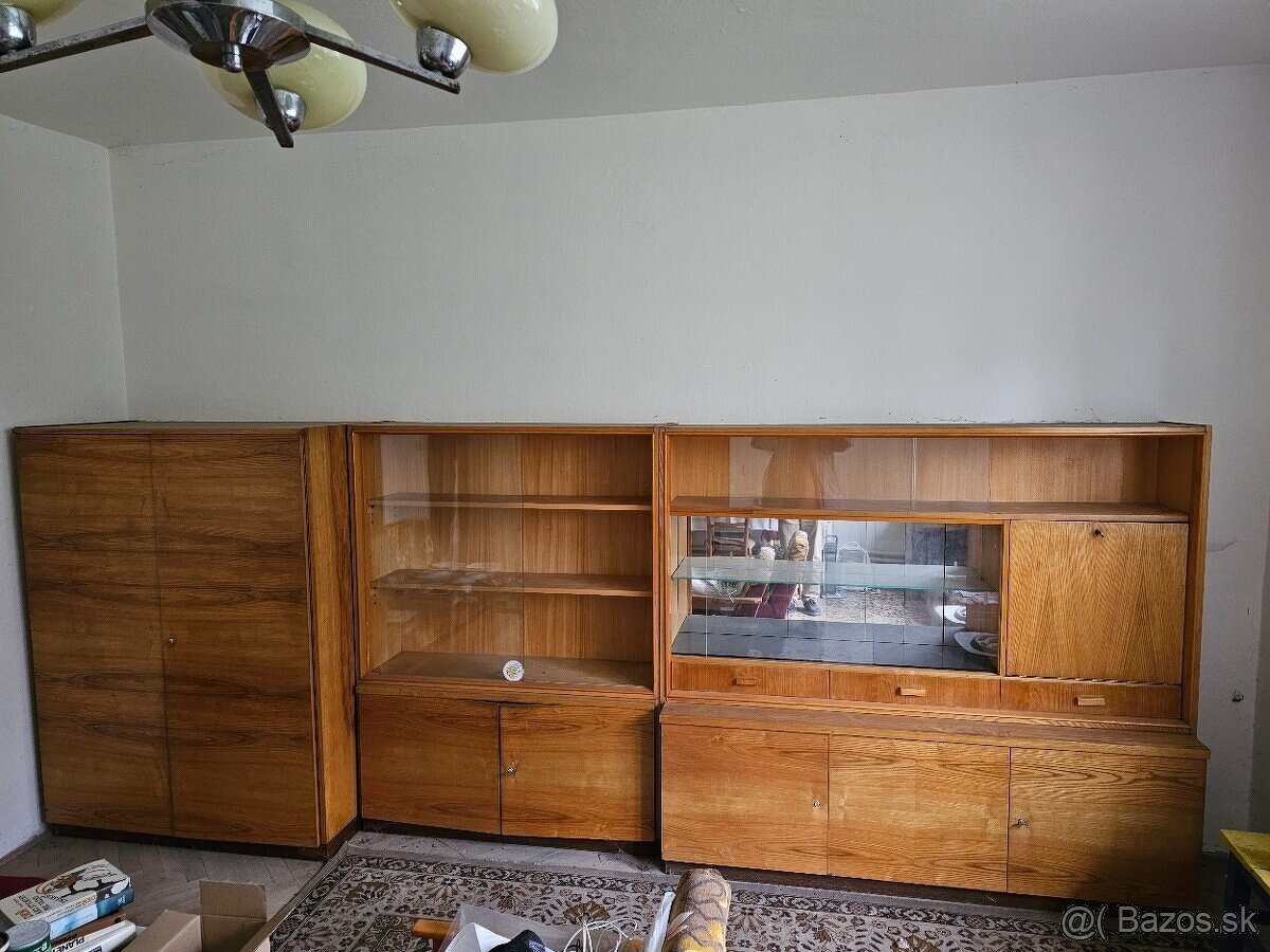 Retro sektorová obývacia stena – 70. roky – 50 €