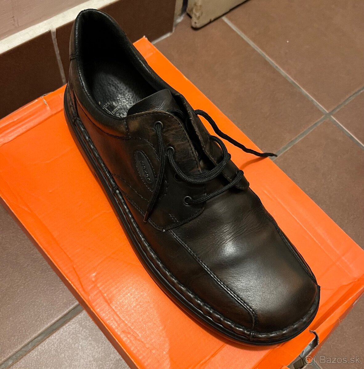 PREDANE-Predam kozenne topanky Rieker v.46