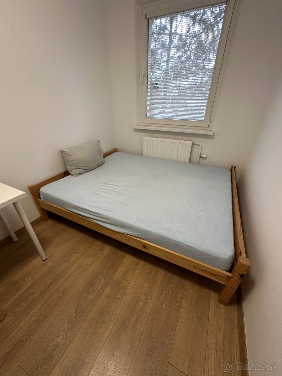 Izba na prenájom, Beňadická 8