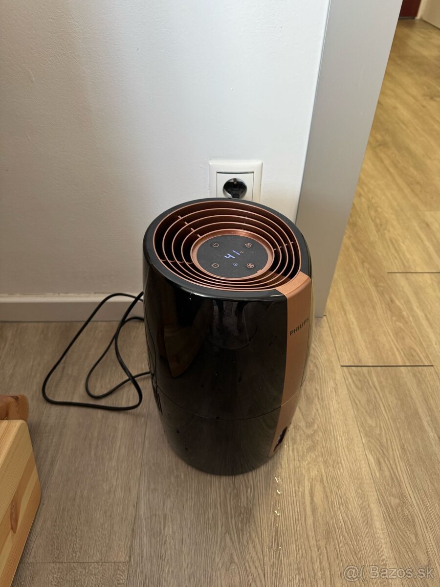 Zvlhčovač vzduchu Philips series 2000