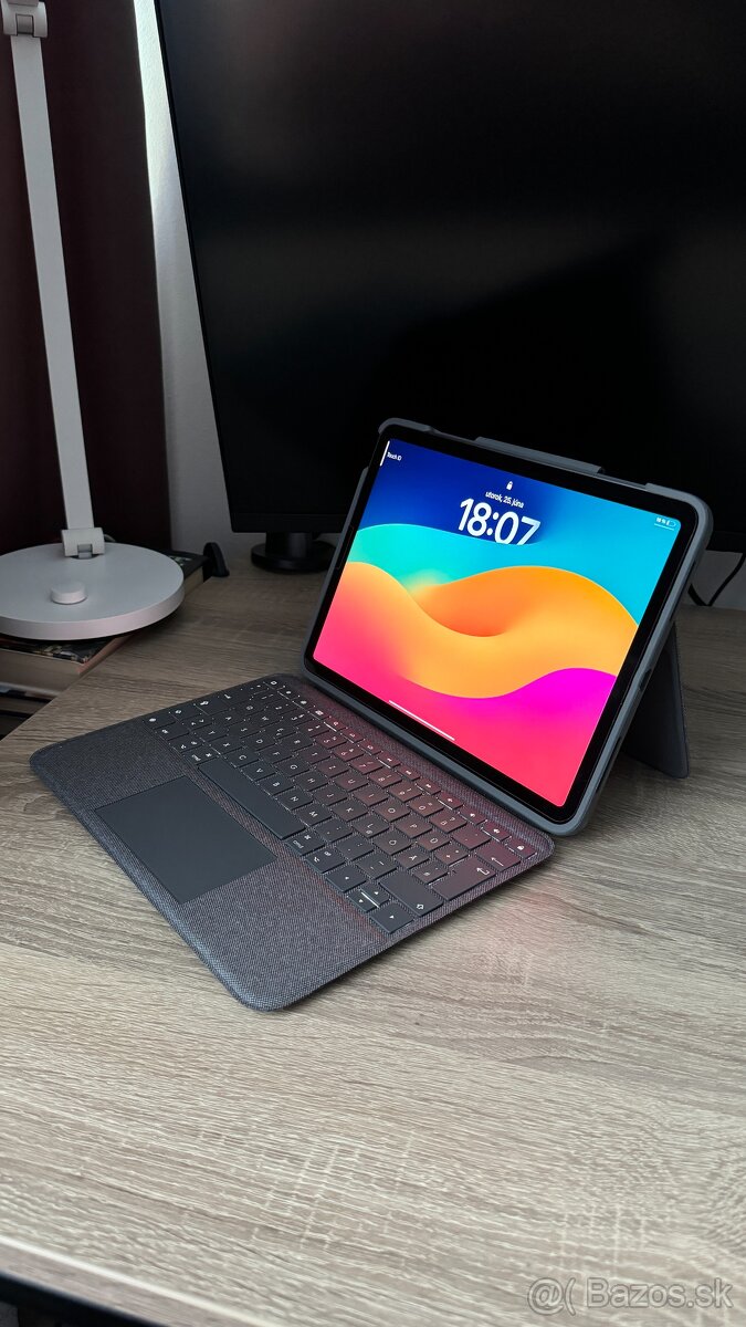 Logitech Folio Touch - puzdro s klávesnicou pre iPad