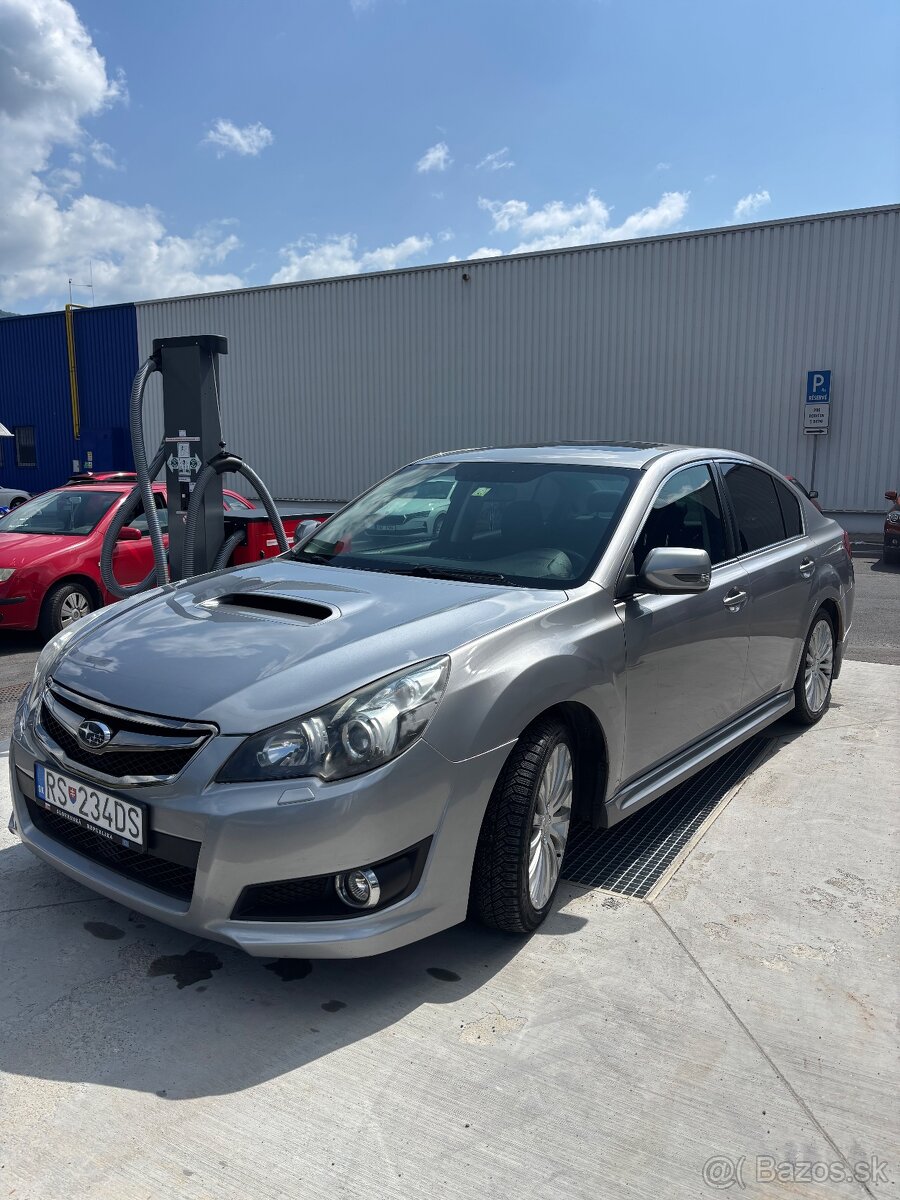 Subaru Legacy 2.0d 4x4 110kw top