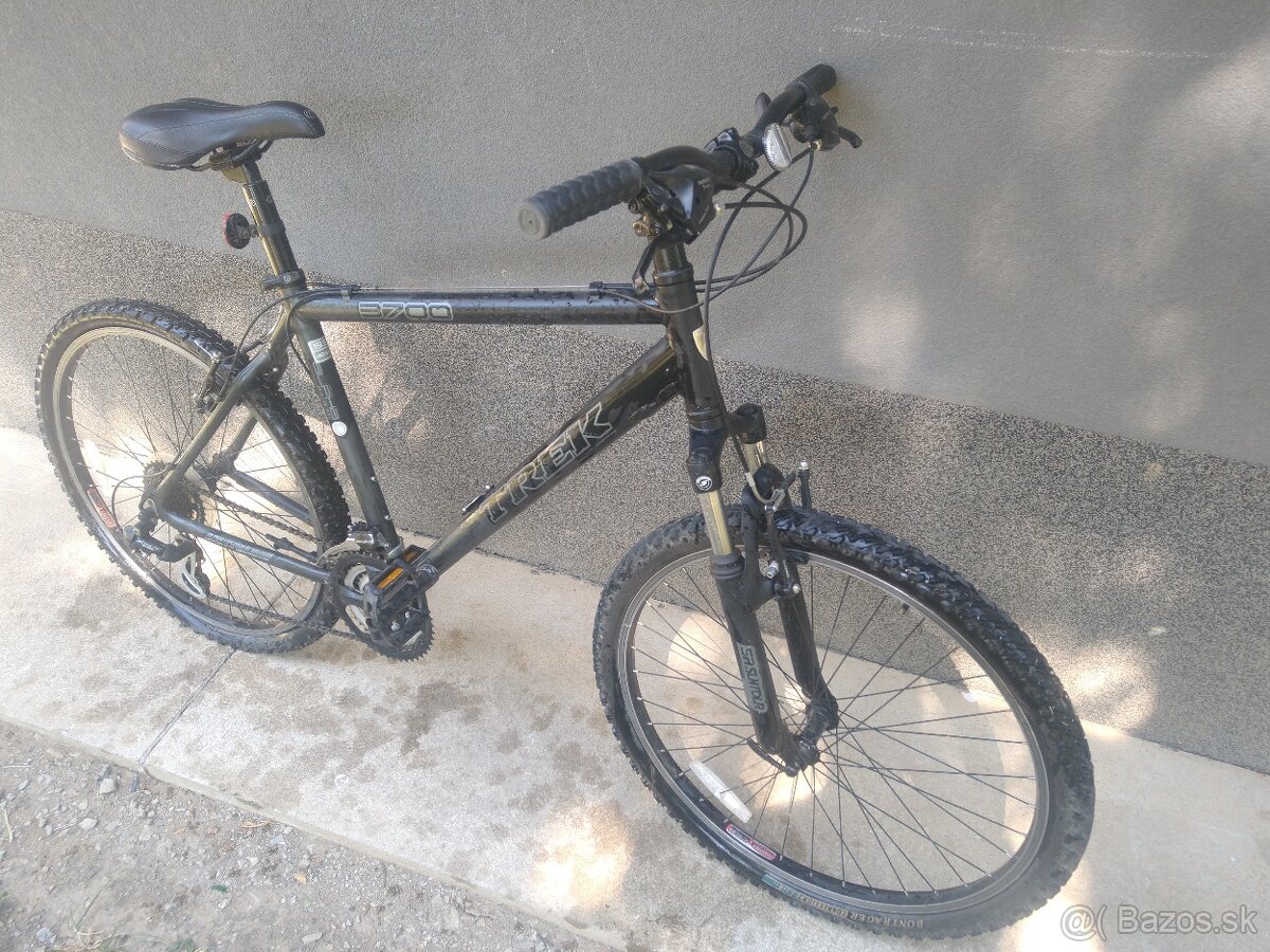 horský bicykel TREK 3700,odpružená vidla,26"kol.,rám L-19.5