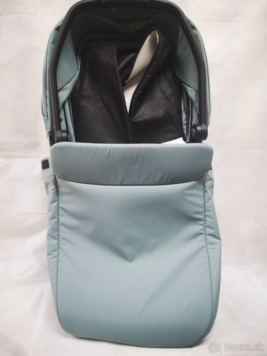 MID BLUE vanička THULE URBAN GLIDE 3