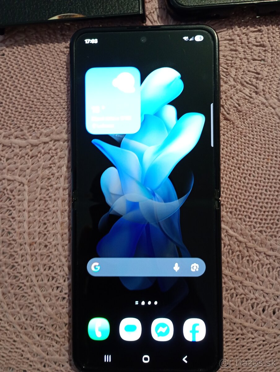 Predám Samsung Galaxy Z Flip 4