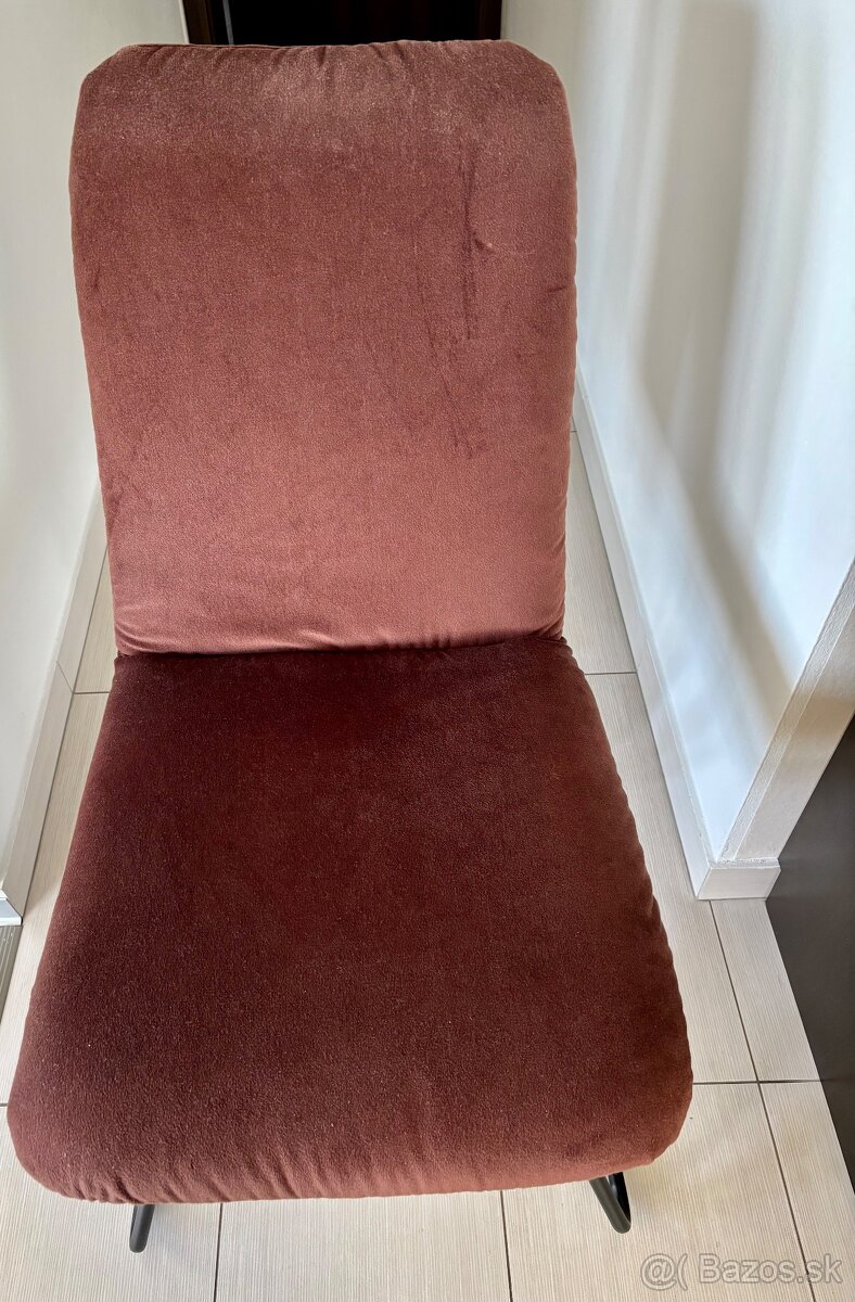 Jedálenske stoličky