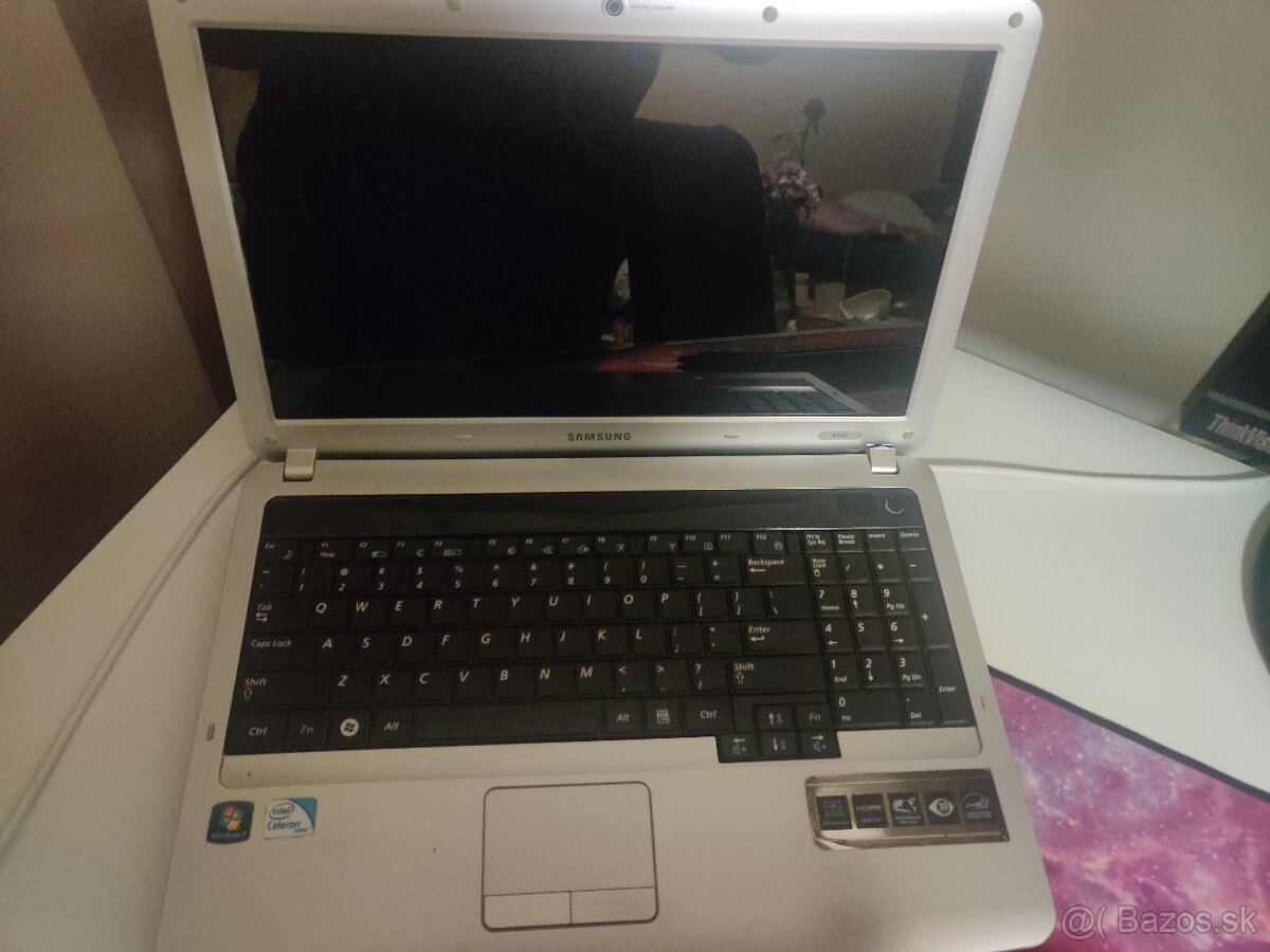 Samsung starší model