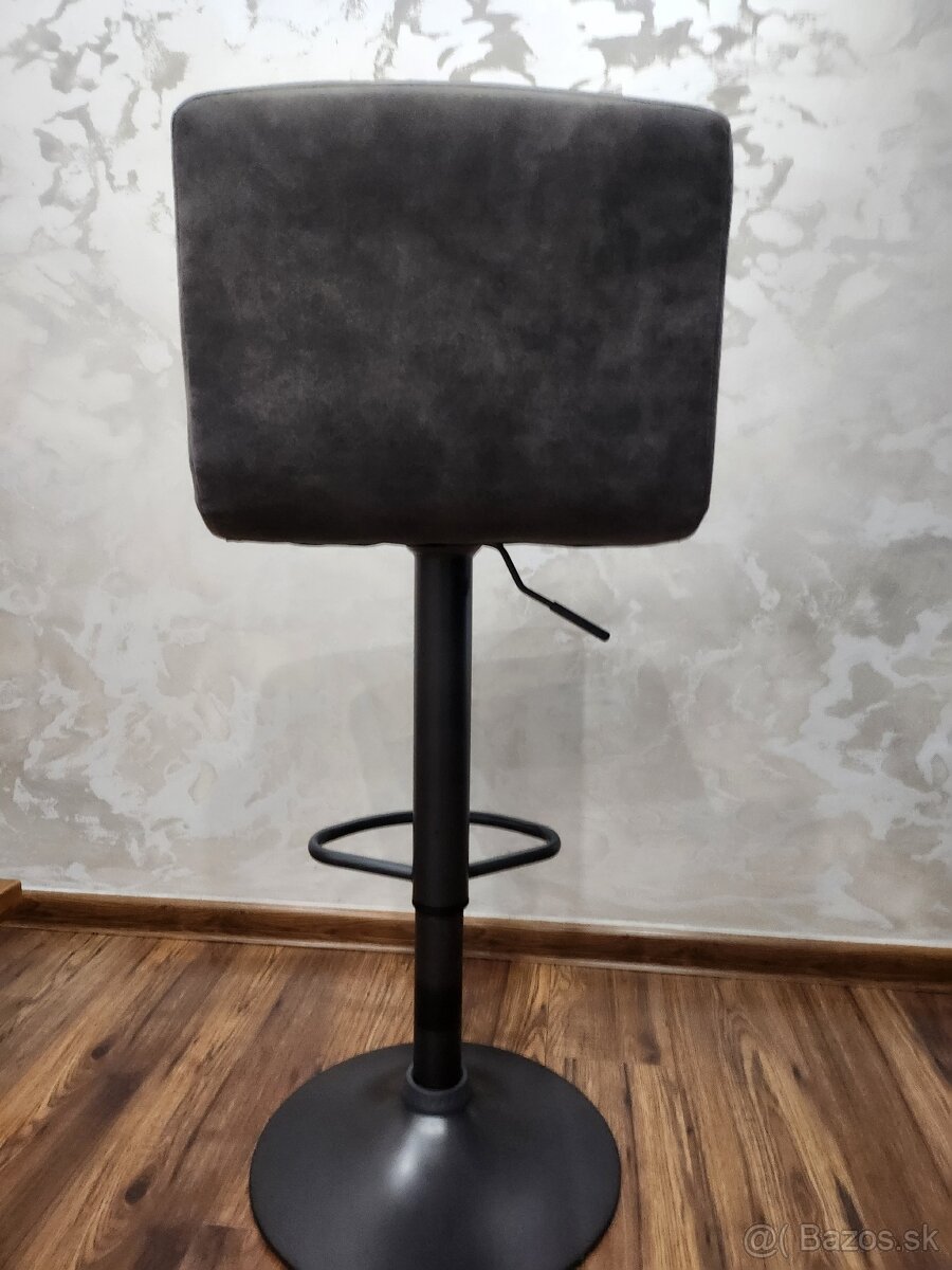 Barové stolicky