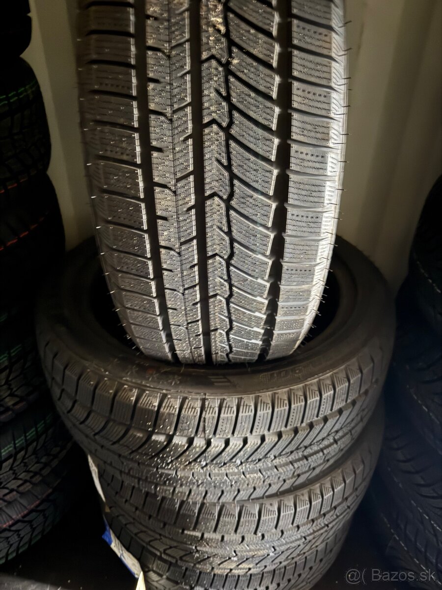 Zimne pneu 215/50 r18