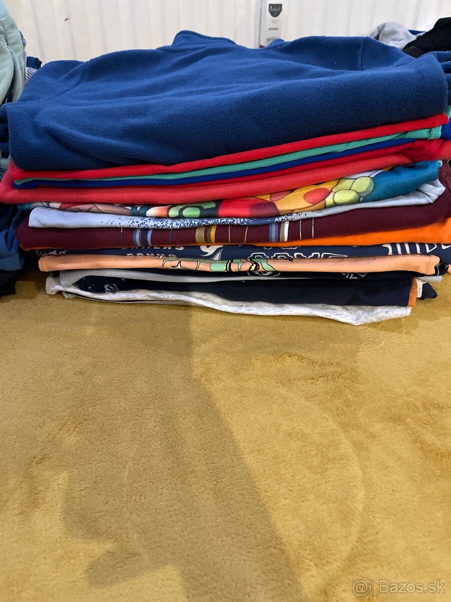 Balík oblečenia pre chlapca 134- 140