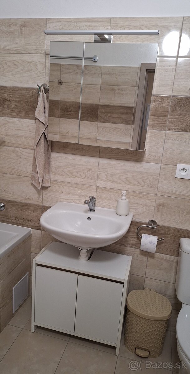 Kúpeľňový nábytok na predaj