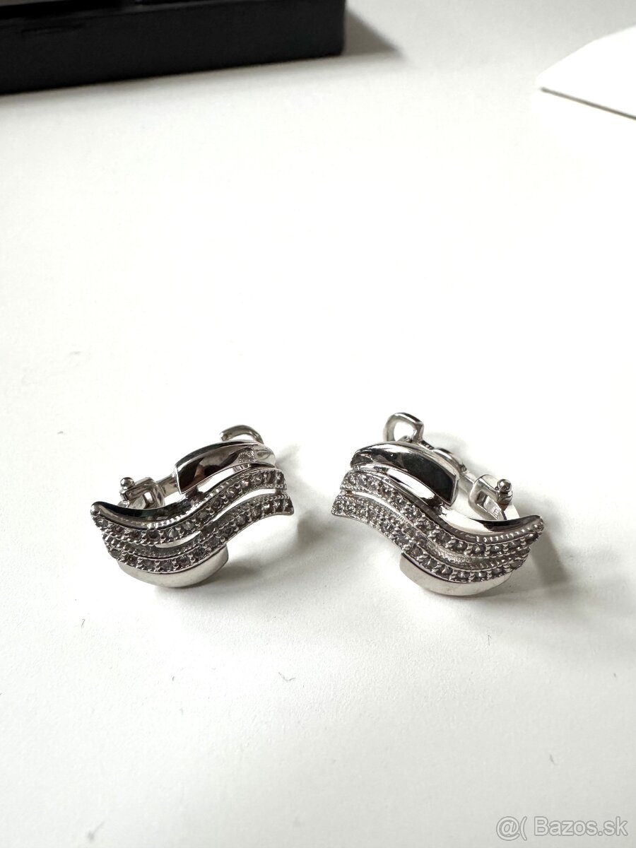 Zlaté náušnice 585