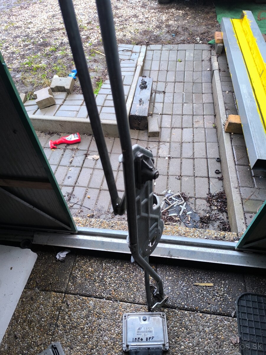 Systém stierania okien + riadiaca jednotka