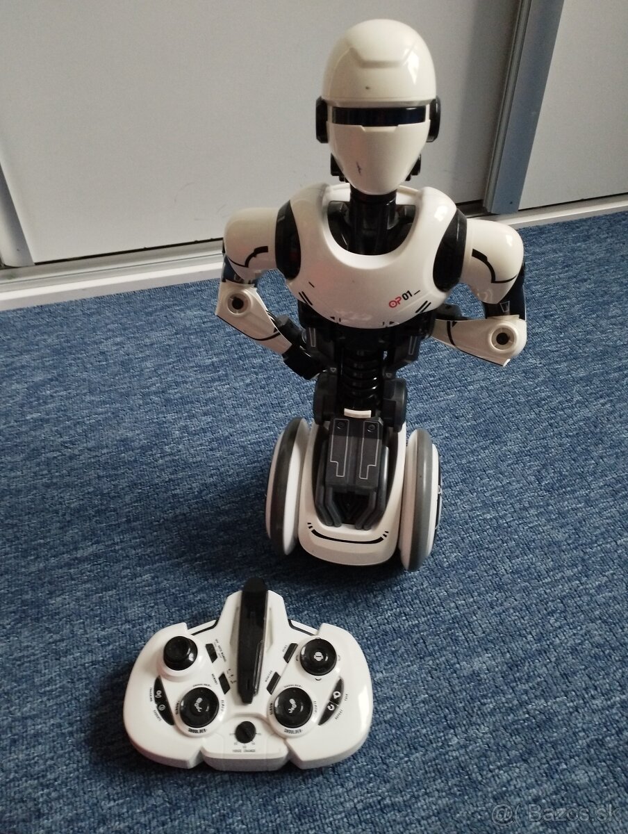 Robot na ovládanie