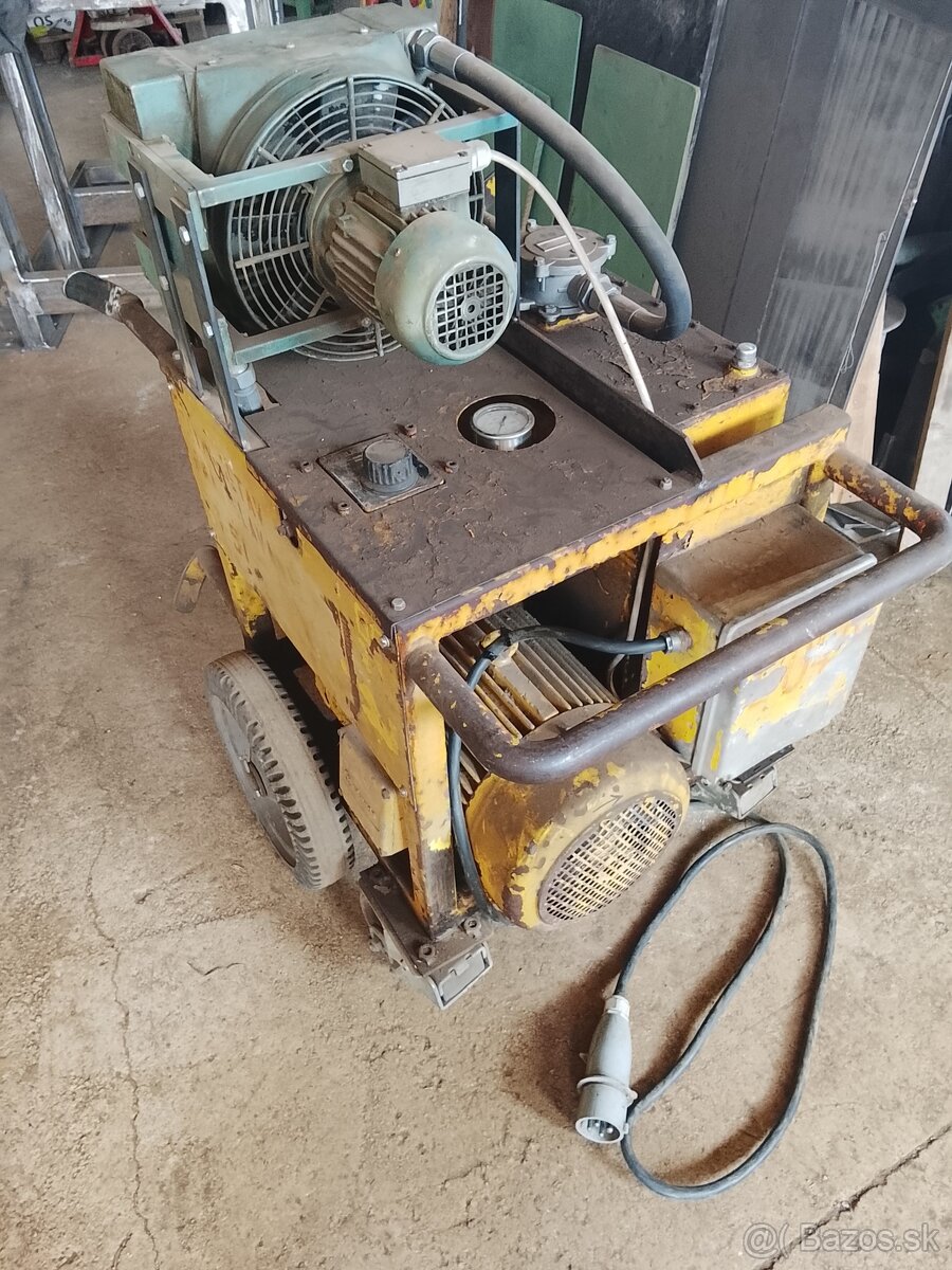 Hydraulická jednotka