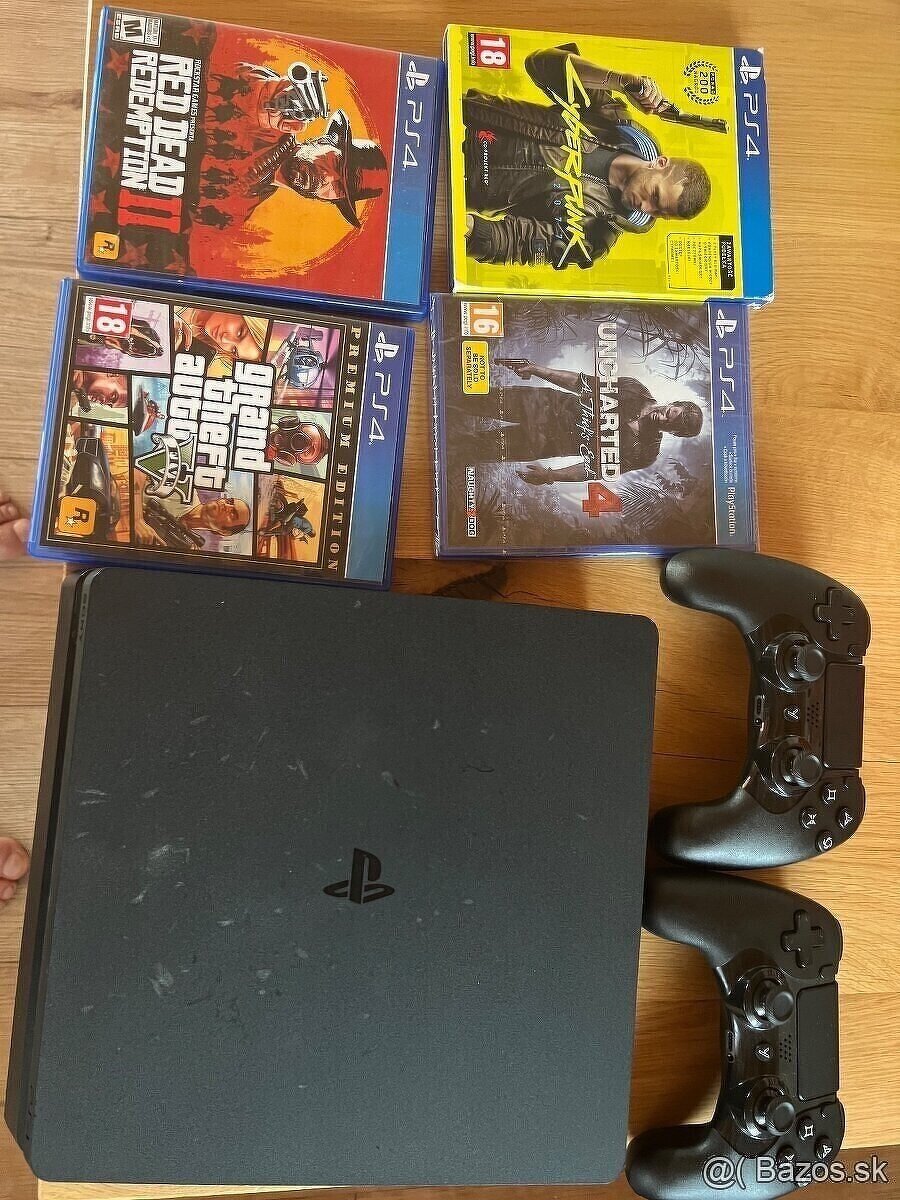 SONY PLAYSTATION 4 PS4