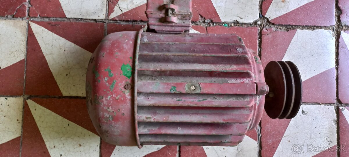 Motor