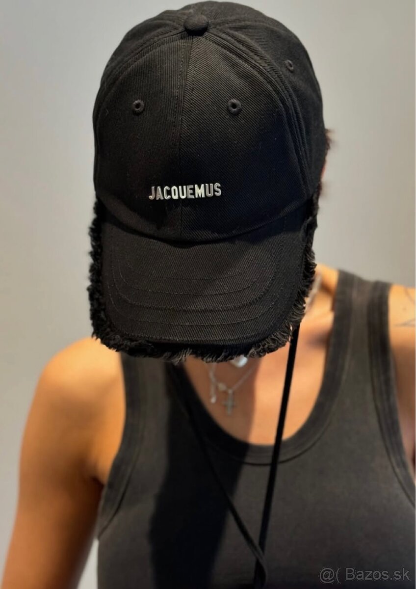 Jacquemus šiltovky