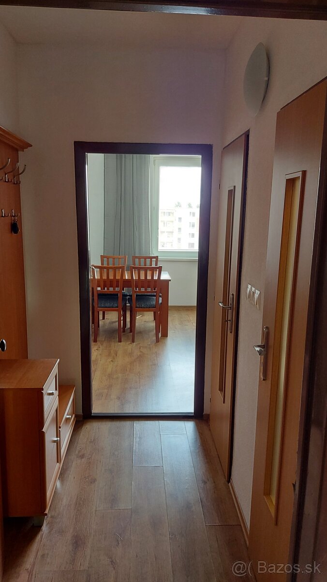 Prenájom 1 izb. byt. V Leviciach na Kyjevskej.