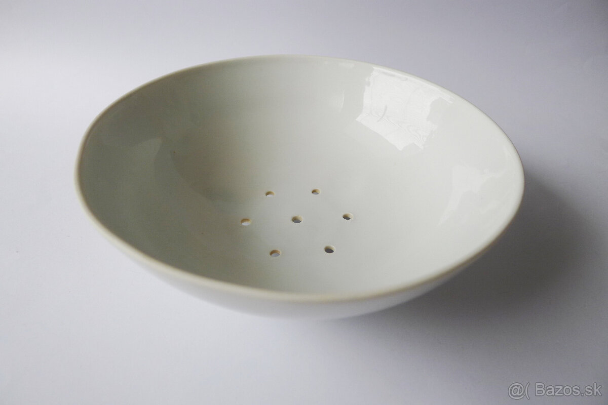 Porcelánová miska - cedník
