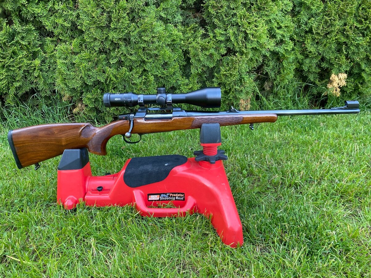 CZ 557 Lux 8x57JS