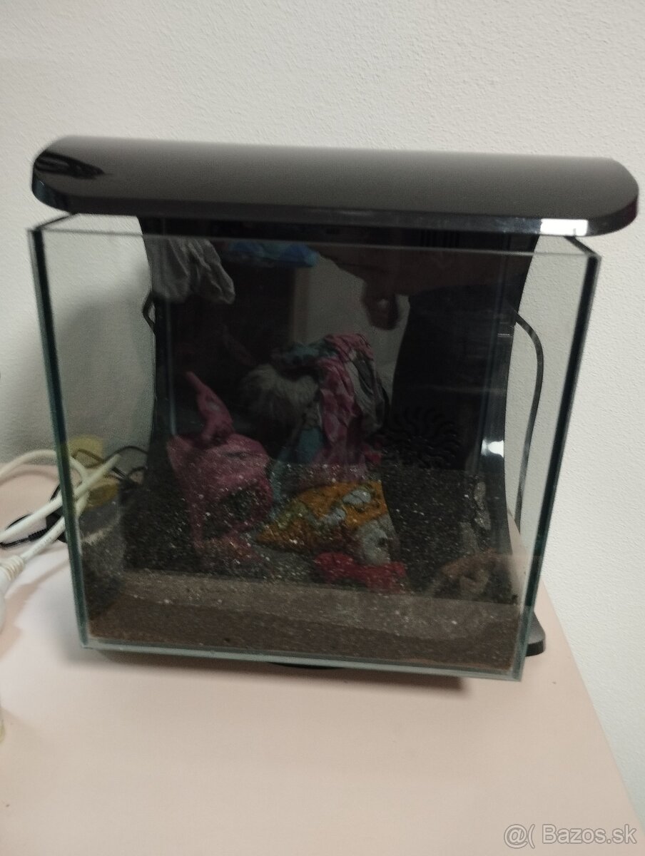Predám Akvarium
