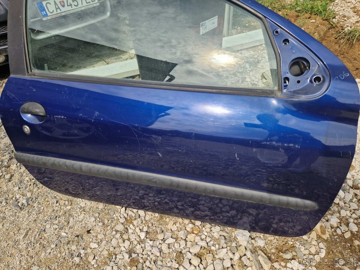 Pravé predné dvere Peugeot 206