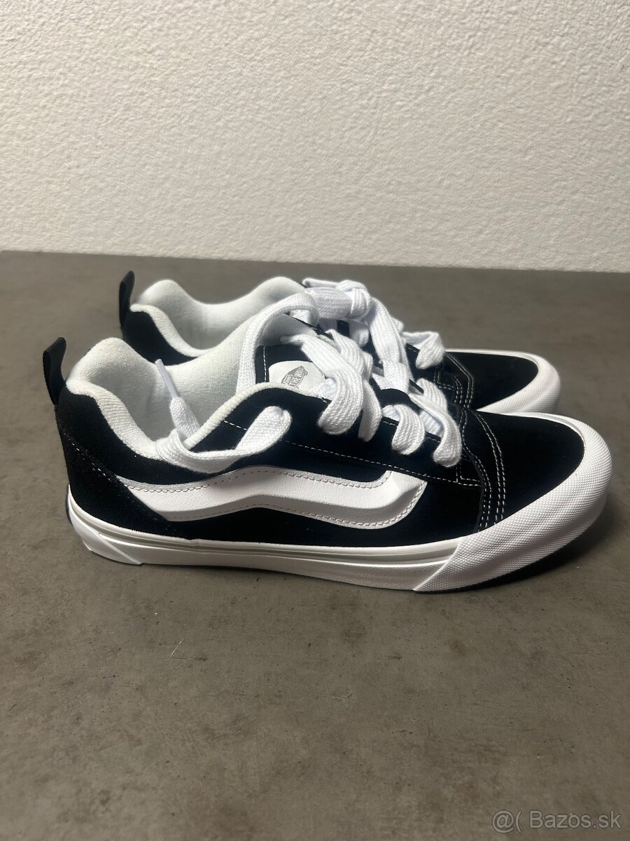Vans Tenisky Knu Skool